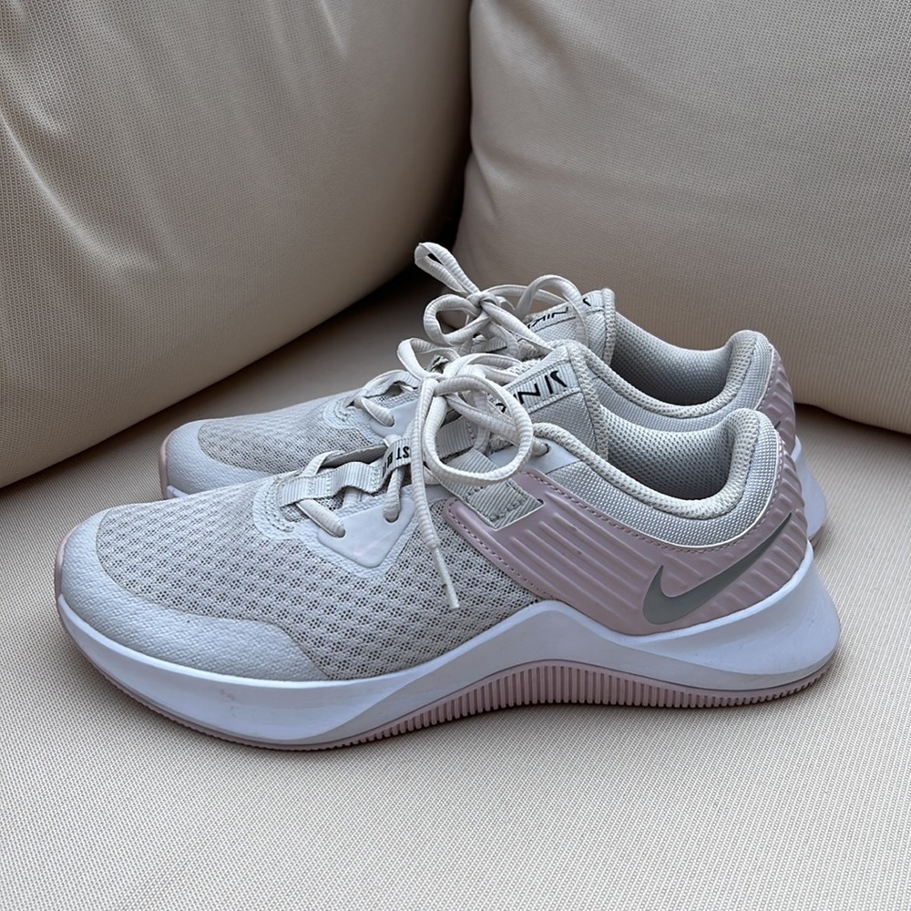 Nike Women’s MC Trainer Sneakers 7.5